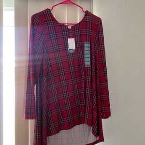 Red tunic tee